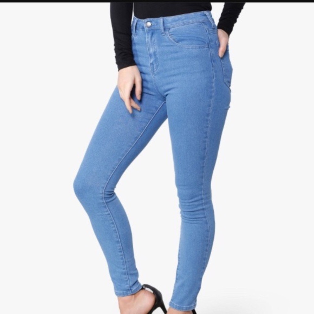 FOREVER 21 THE FAIRFAX HIGH RISE SKINNY JEAN